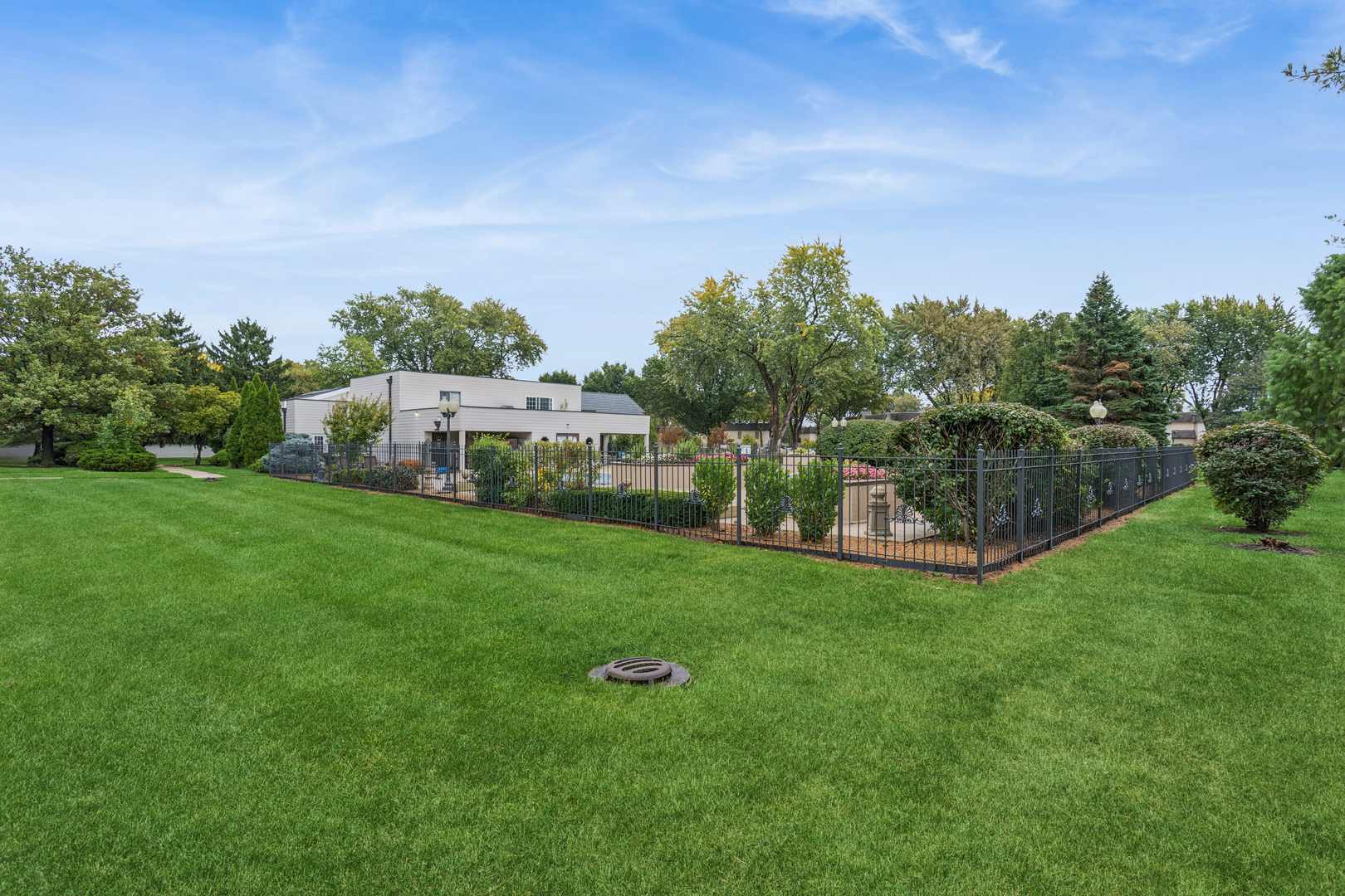 4 Tower Court, Downers Grove, IL 60516