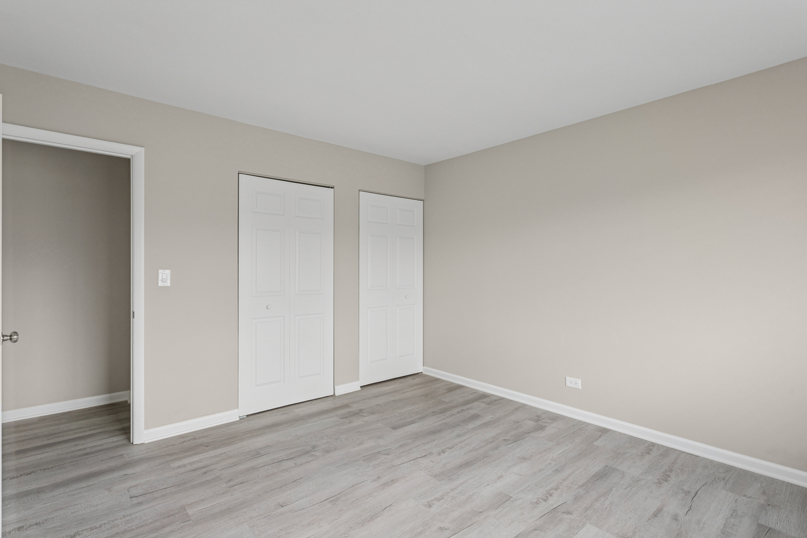 4 Tower Court, Downers Grove, IL 60516