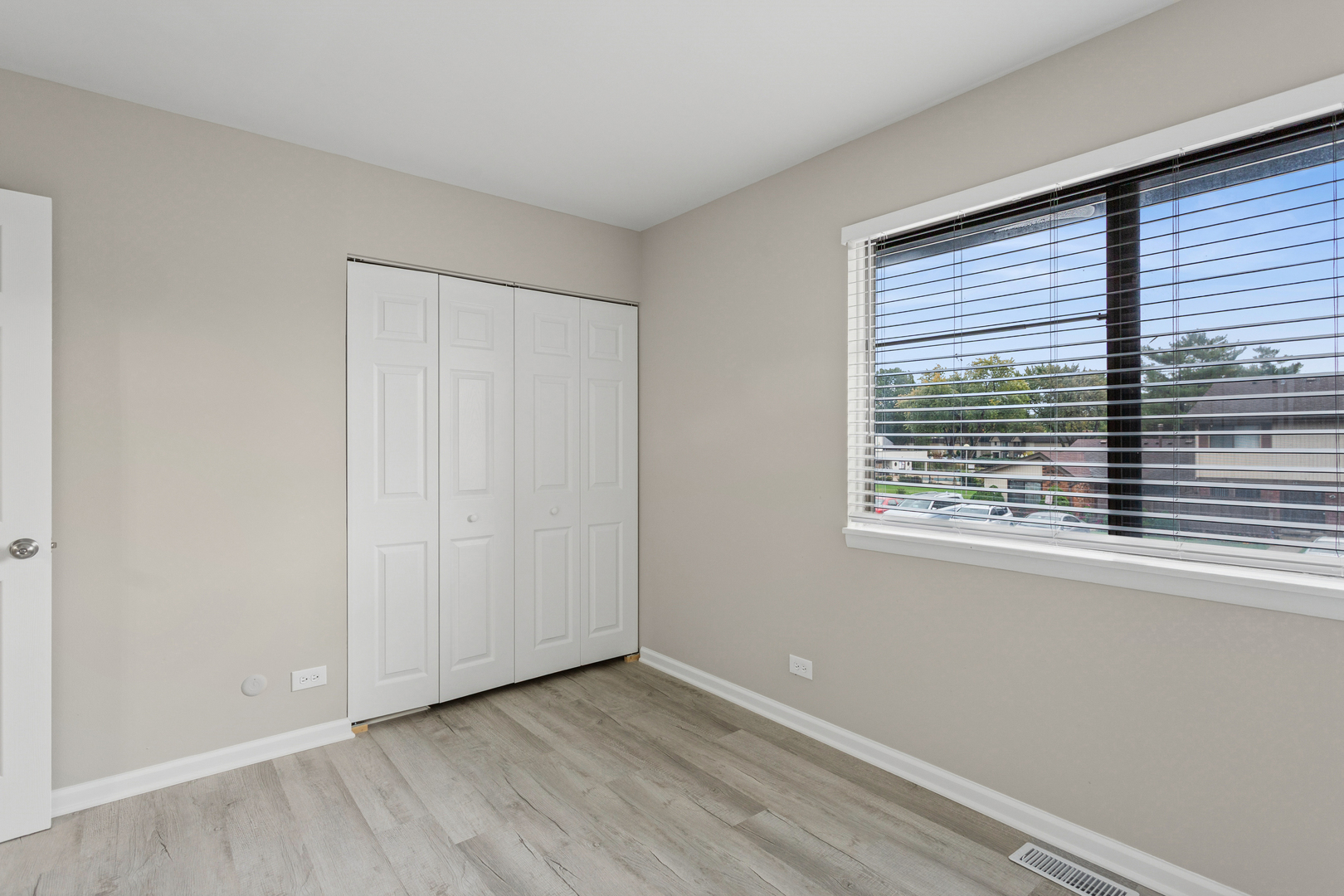 4 Tower Court, Downers Grove, IL 60516