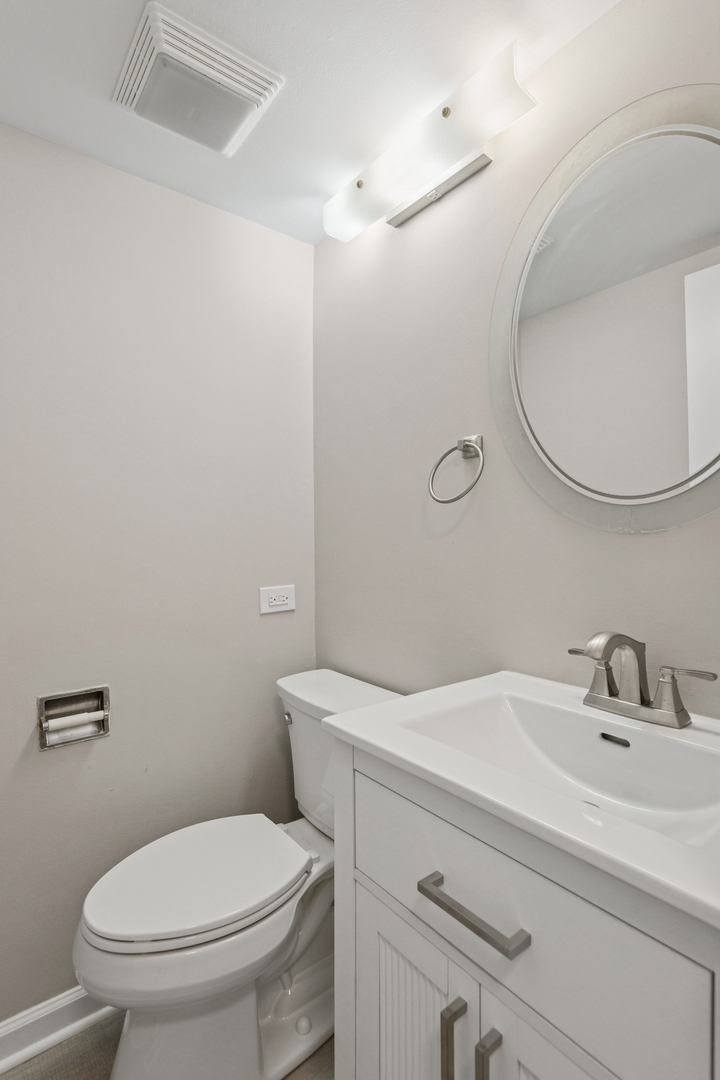 4 Tower Court, Downers Grove, IL 60516