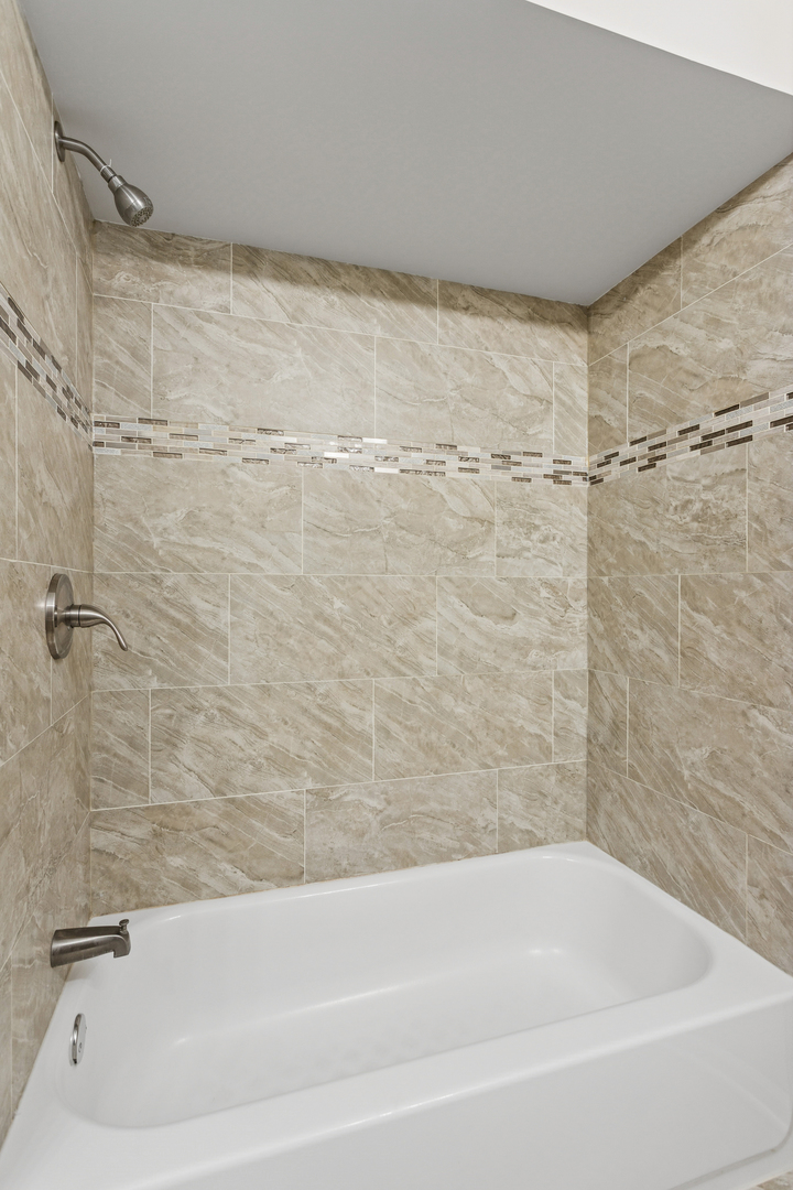 4 Tower Court, Downers Grove, IL 60516