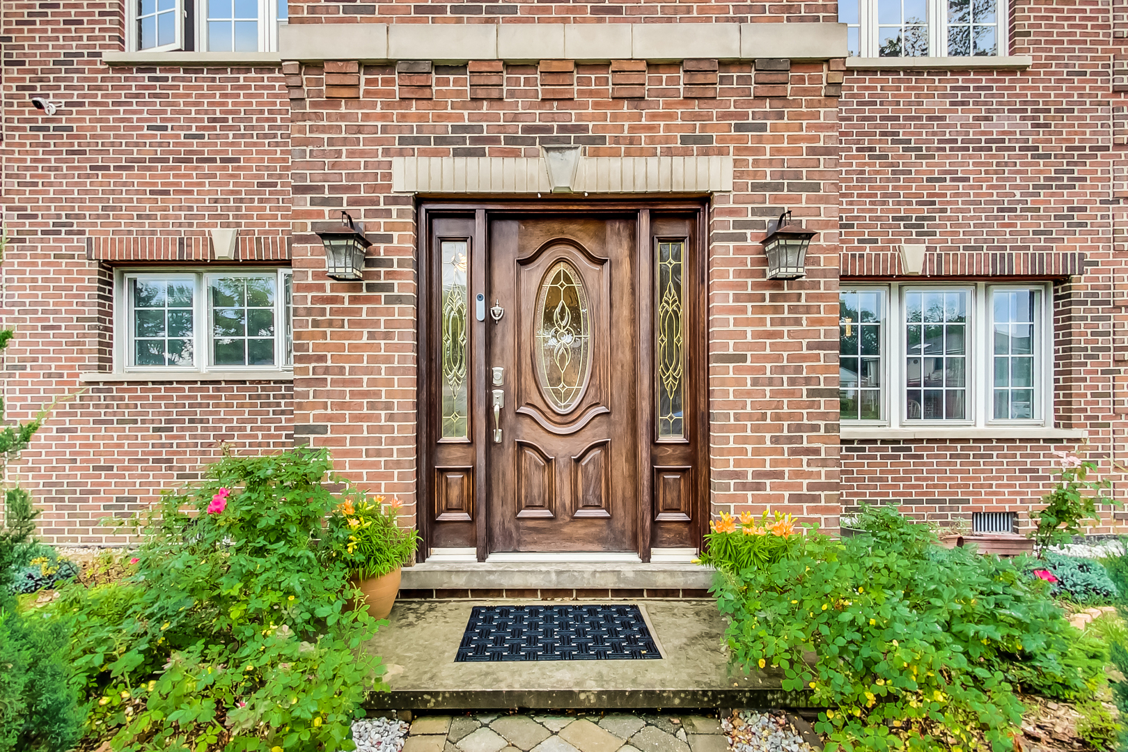 2609 Eisenhower Drive, Des Plaines, IL 60018