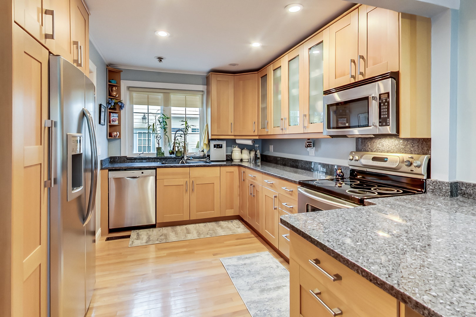 2609 Eisenhower Drive, Des Plaines, IL 60018