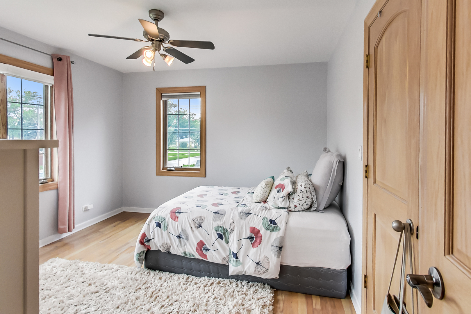 2609 Eisenhower Drive, Des Plaines, IL 60018