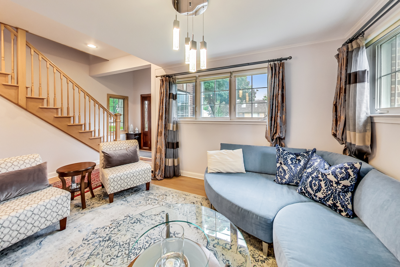 2609 Eisenhower Drive, Des Plaines, IL 60018