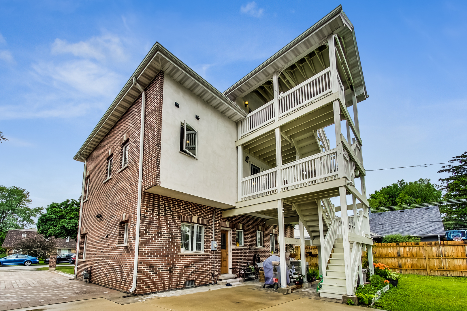 2609 Eisenhower Drive, Des Plaines, IL 60018