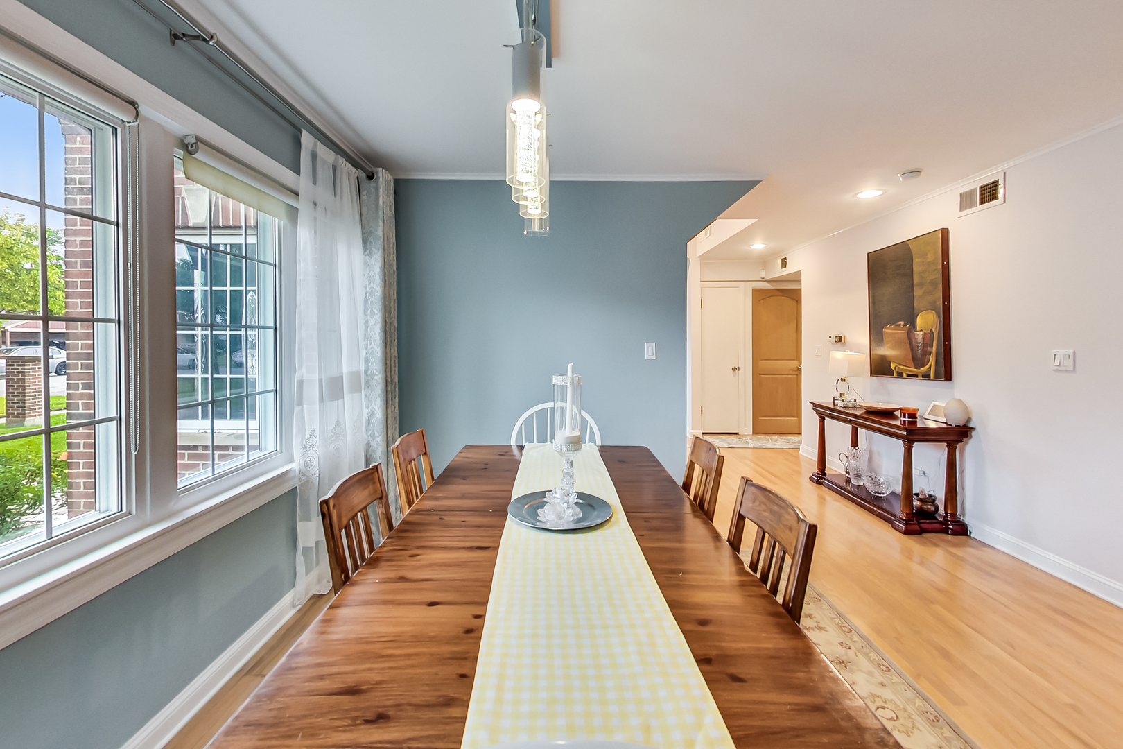 2609 Eisenhower Drive, Des Plaines, IL 60018