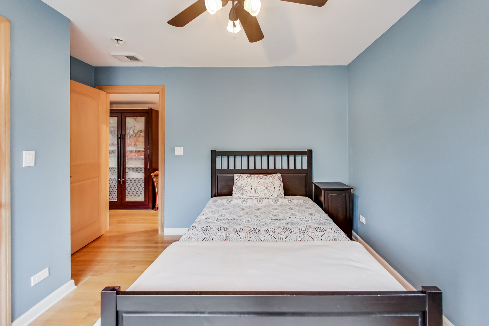 2609 Eisenhower Drive, Des Plaines, IL 60018