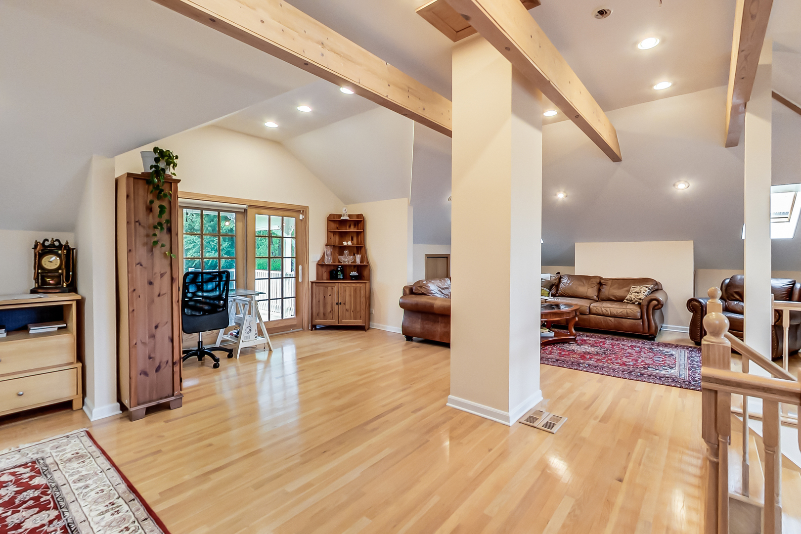 2609 Eisenhower Drive, Des Plaines, IL 60018