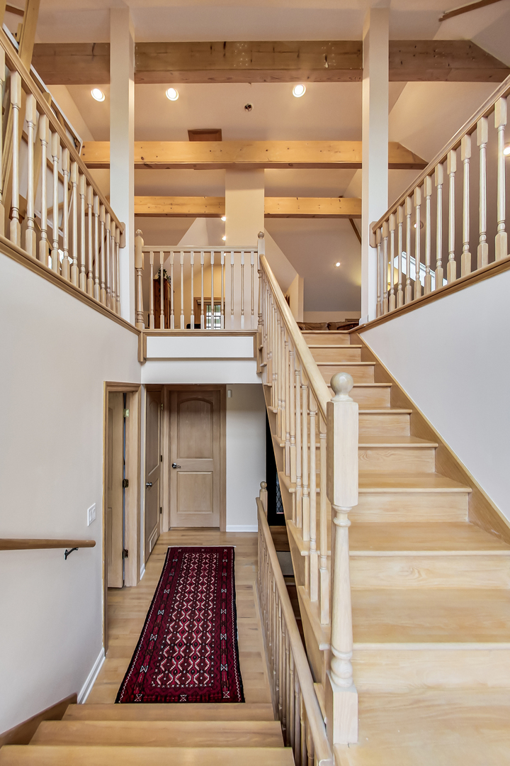 2609 Eisenhower Drive, Des Plaines, IL 60018