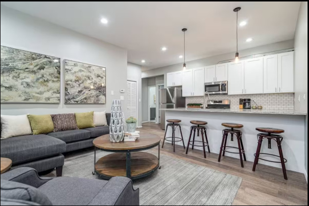 2501 N Southport Avenue #2R, Chicago, IL 60614
