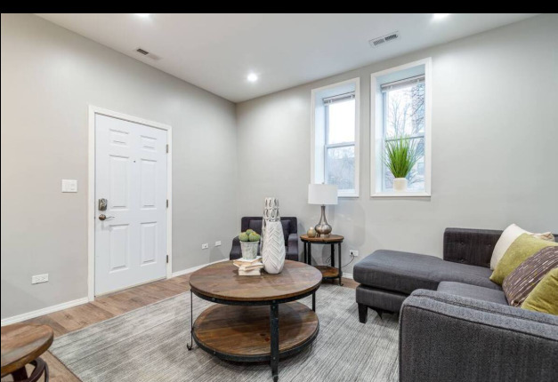 2501 N Southport Avenue #2R, Chicago, IL 60614