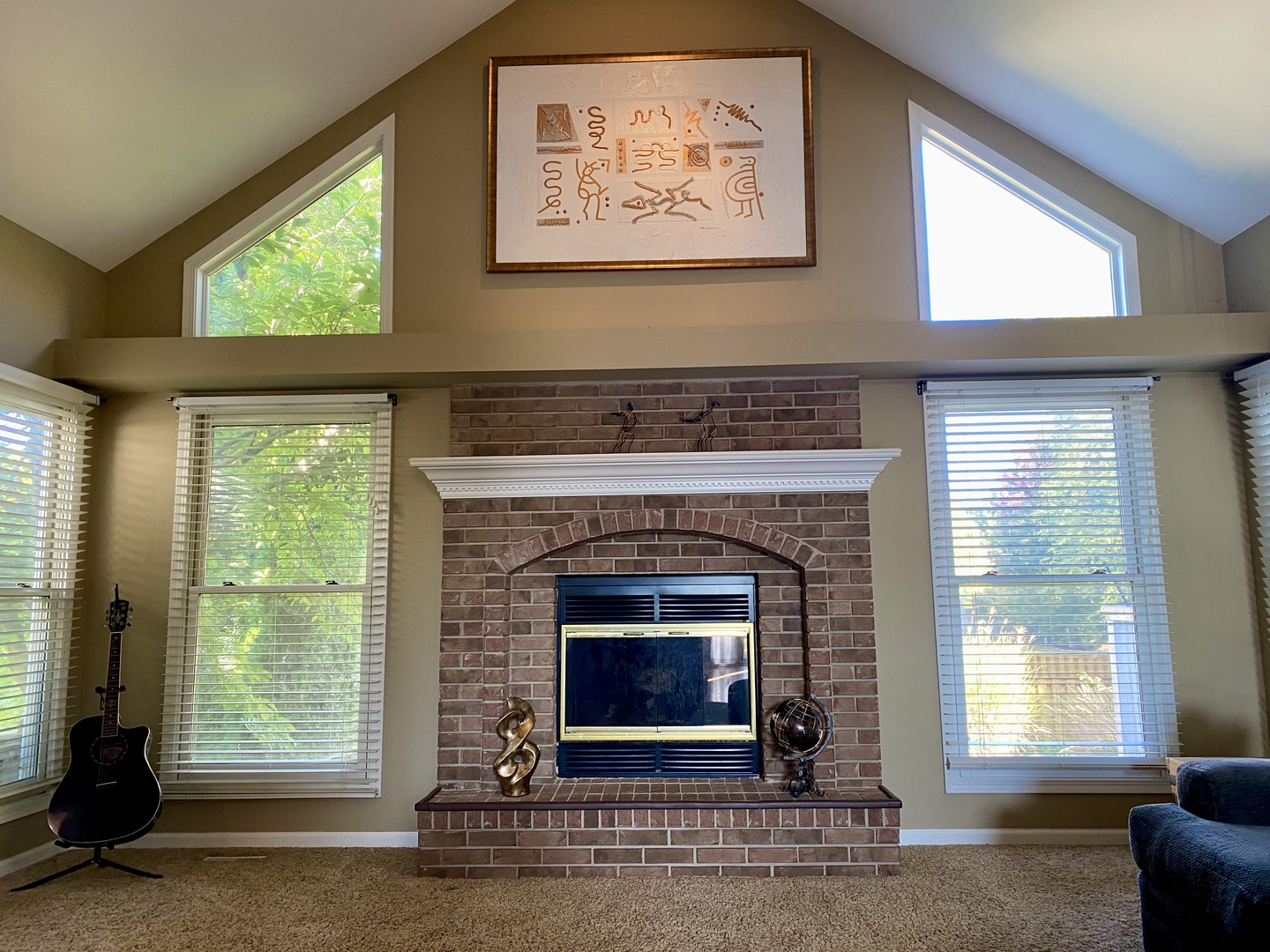 2412 Avalon Court, Aurora, IL 60503
