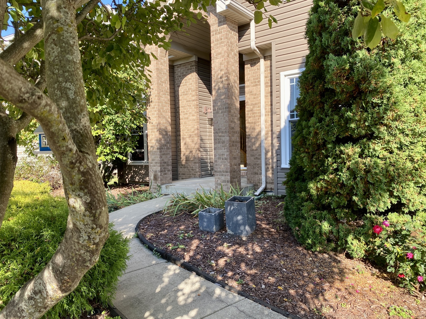 2412 Avalon Court, Aurora, IL 60503