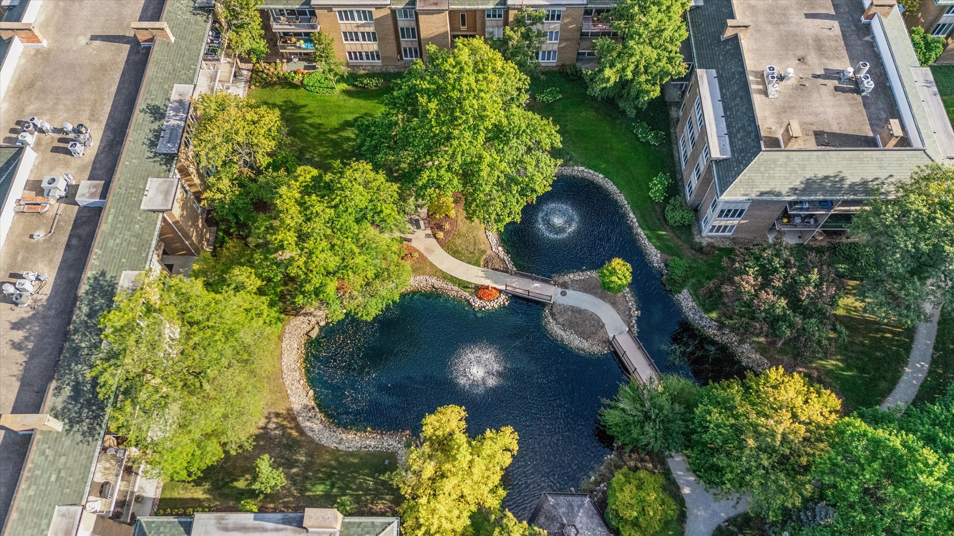 1 Oak Brook Club Drive #A312, Oak Brook, IL 60523