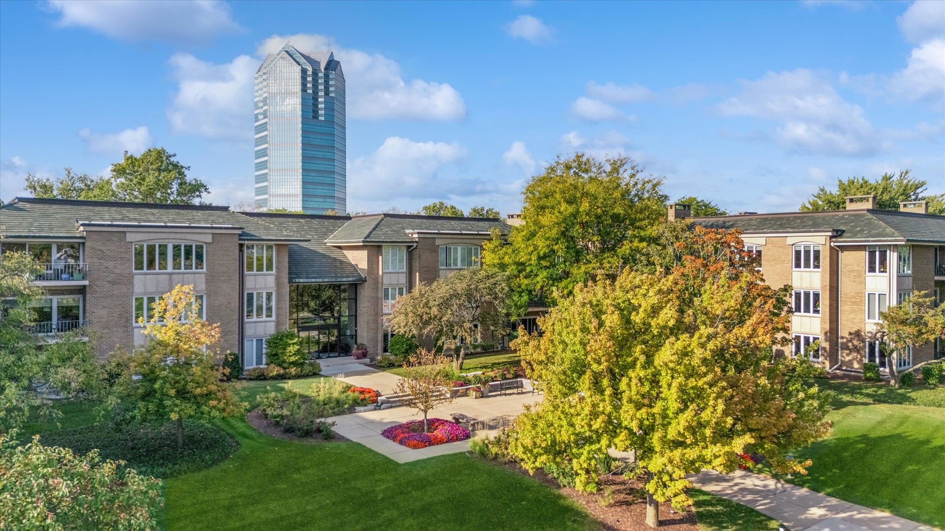 1 Oak Brook Club Drive #A312, Oak Brook, IL 60523