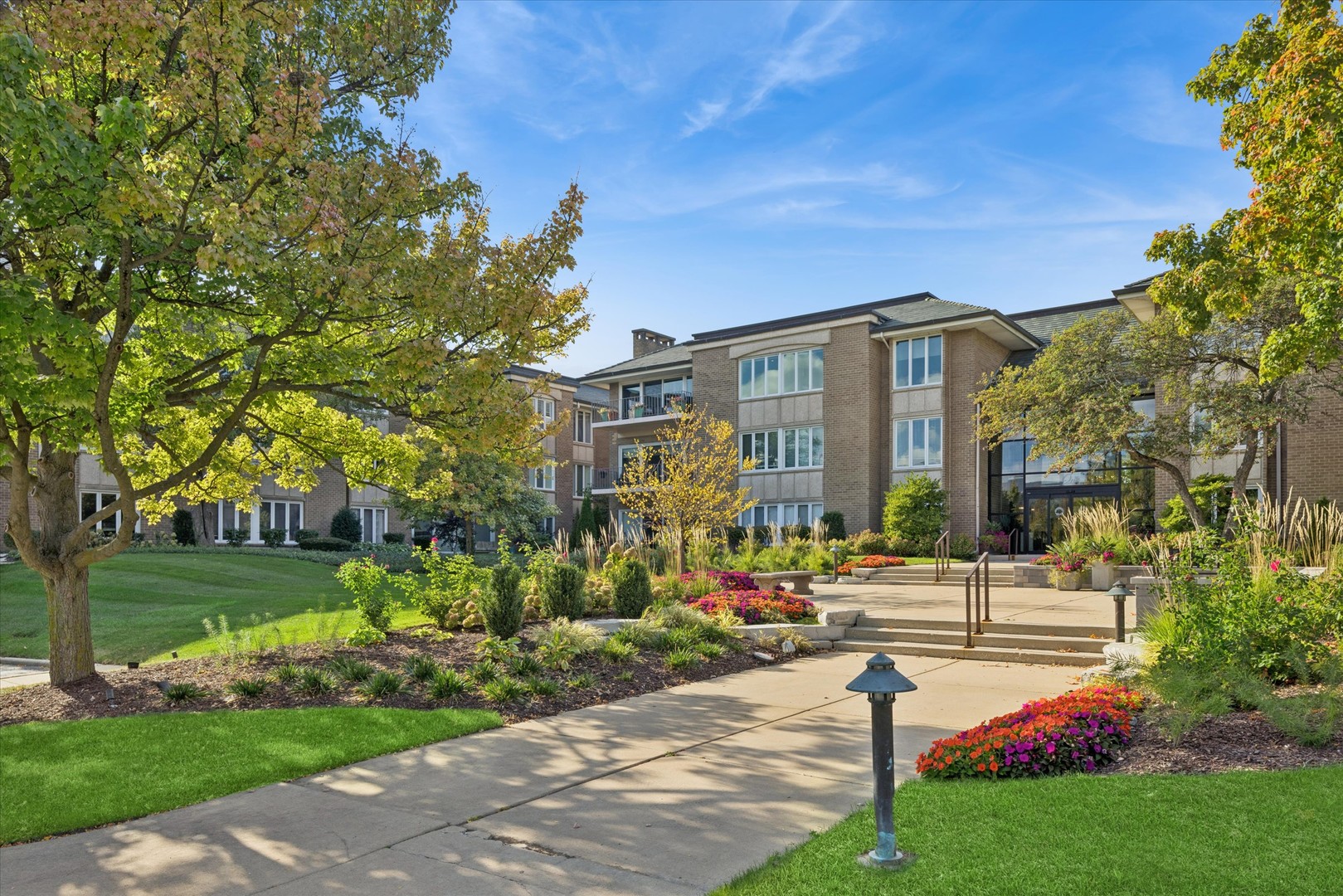 1 Oak Brook Club Drive #A312, Oak Brook, IL 60523