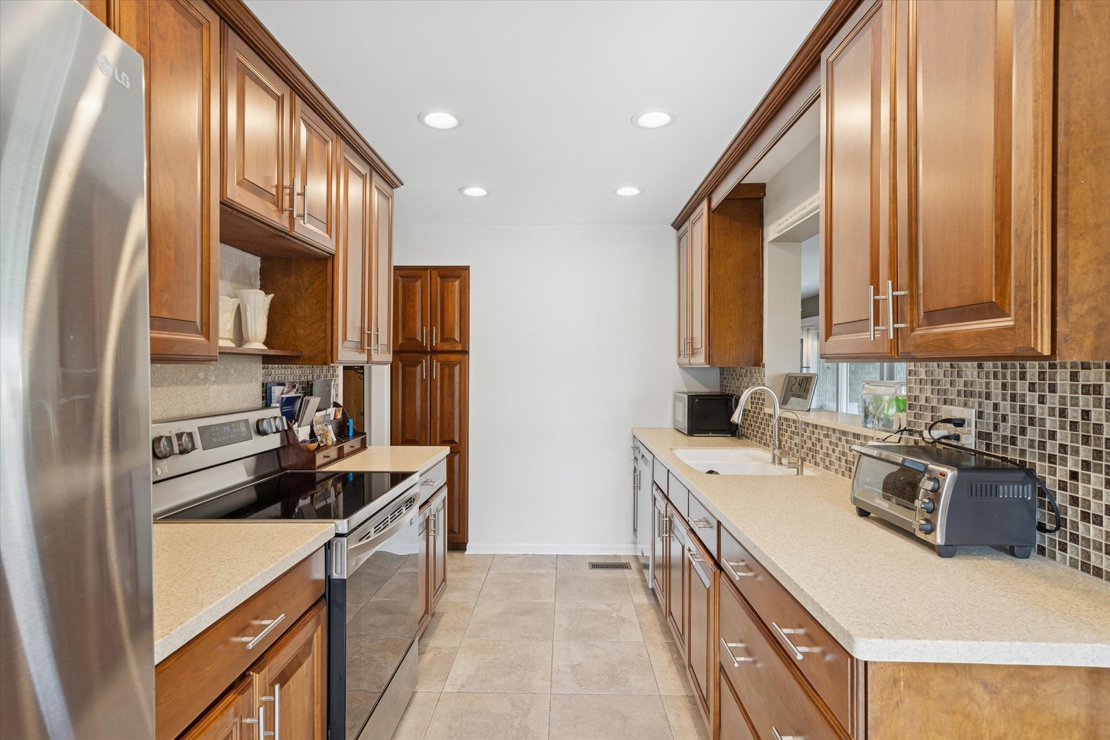 1 Oak Brook Club Drive #A312, Oak Brook, IL 60523