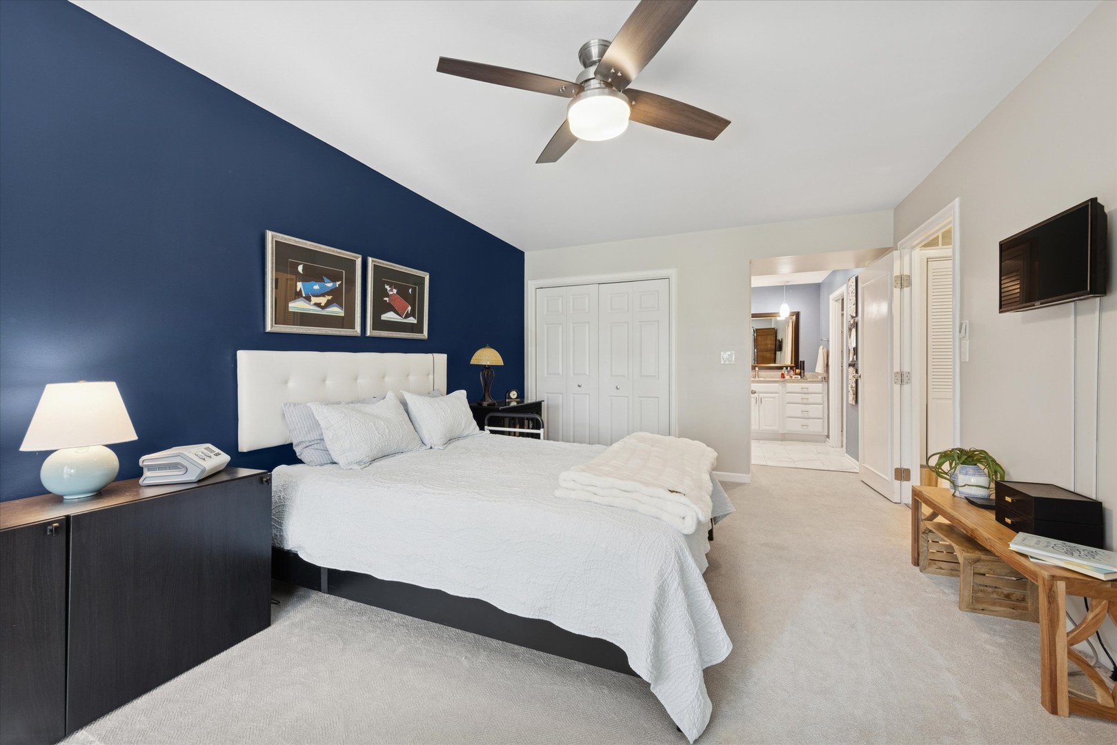 1 Oak Brook Club Drive #A312, Oak Brook, IL 60523