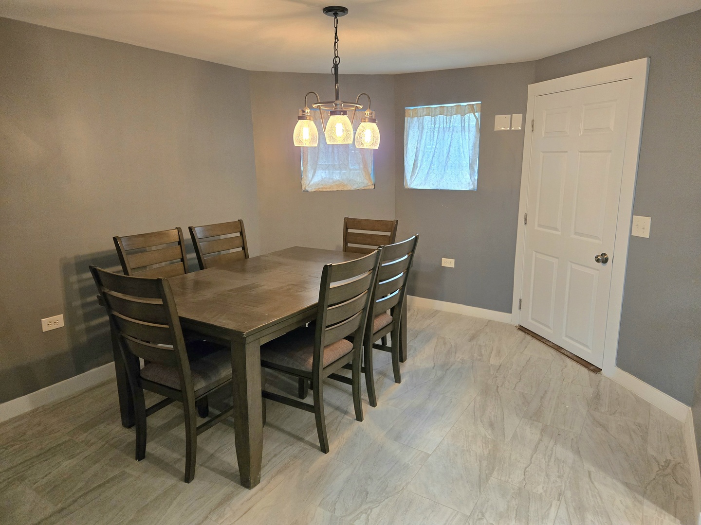 6137 S Kimbark Avenue #B, Chicago, IL 60637