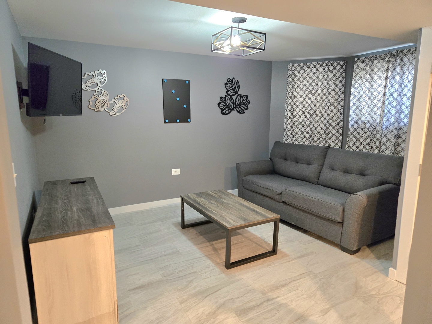 6137 S Kimbark Avenue #B, Chicago, IL 60637