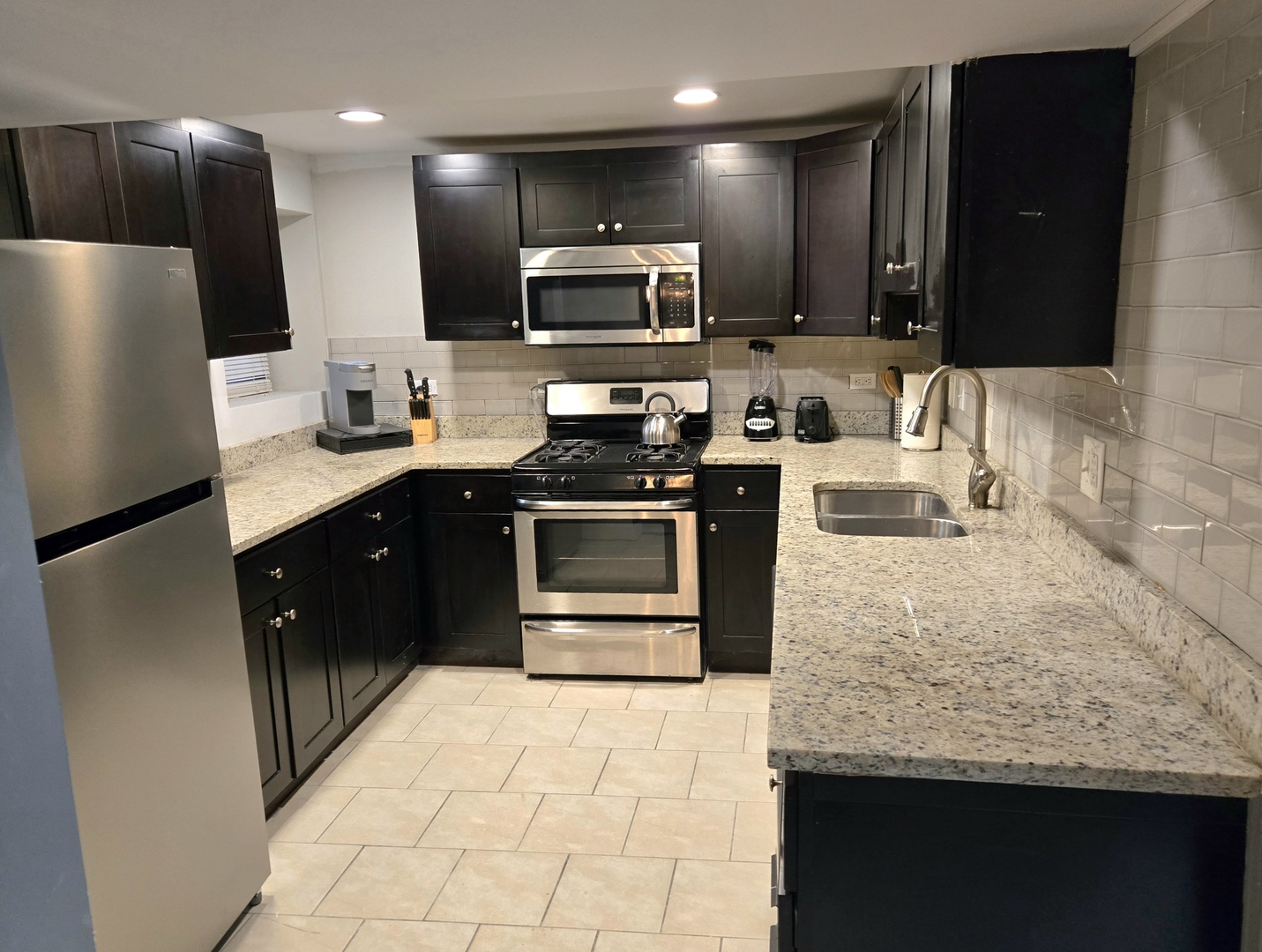 6137 S Kimbark Avenue #B, Chicago, IL 60637