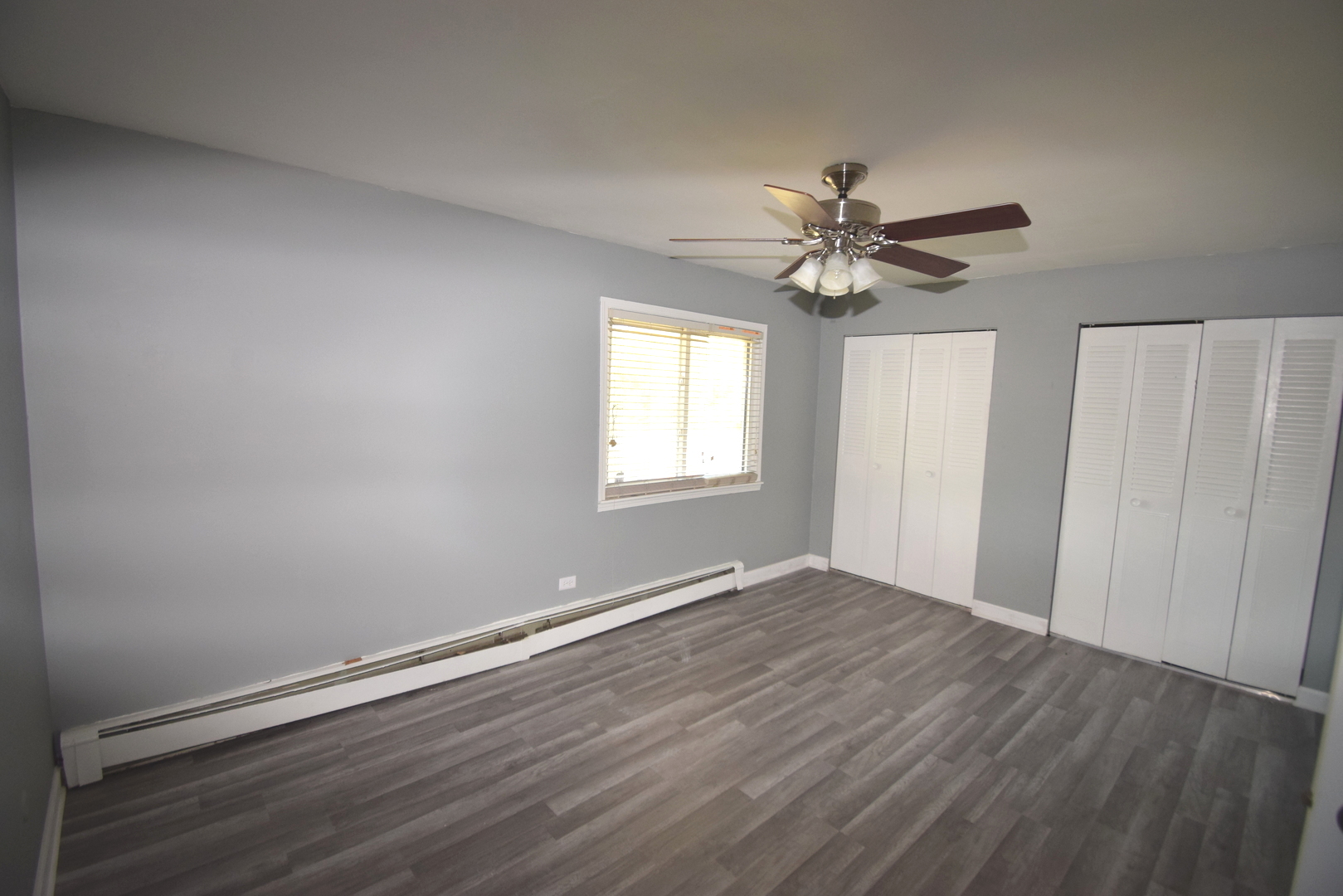 9S120 Lake Drive #201, Willowbrook, IL 60527