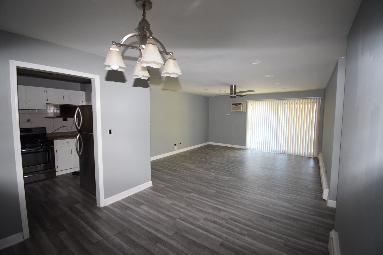 9S120 Lake Drive #201, Willowbrook, IL 60527