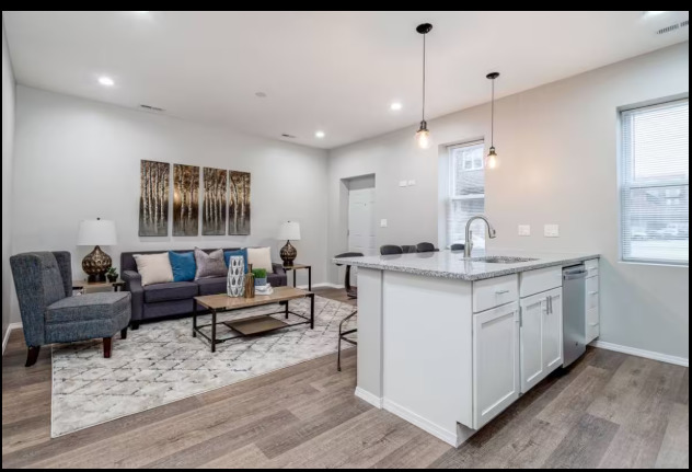 2501 N Southport Avenue #1R, Chicago, IL 60614