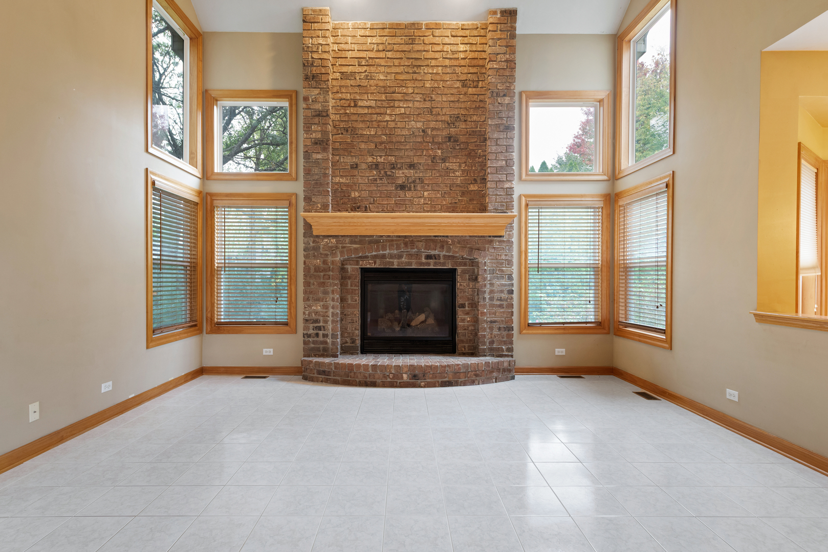 411 BAYBERRY Drive, Oswego, IL 60543