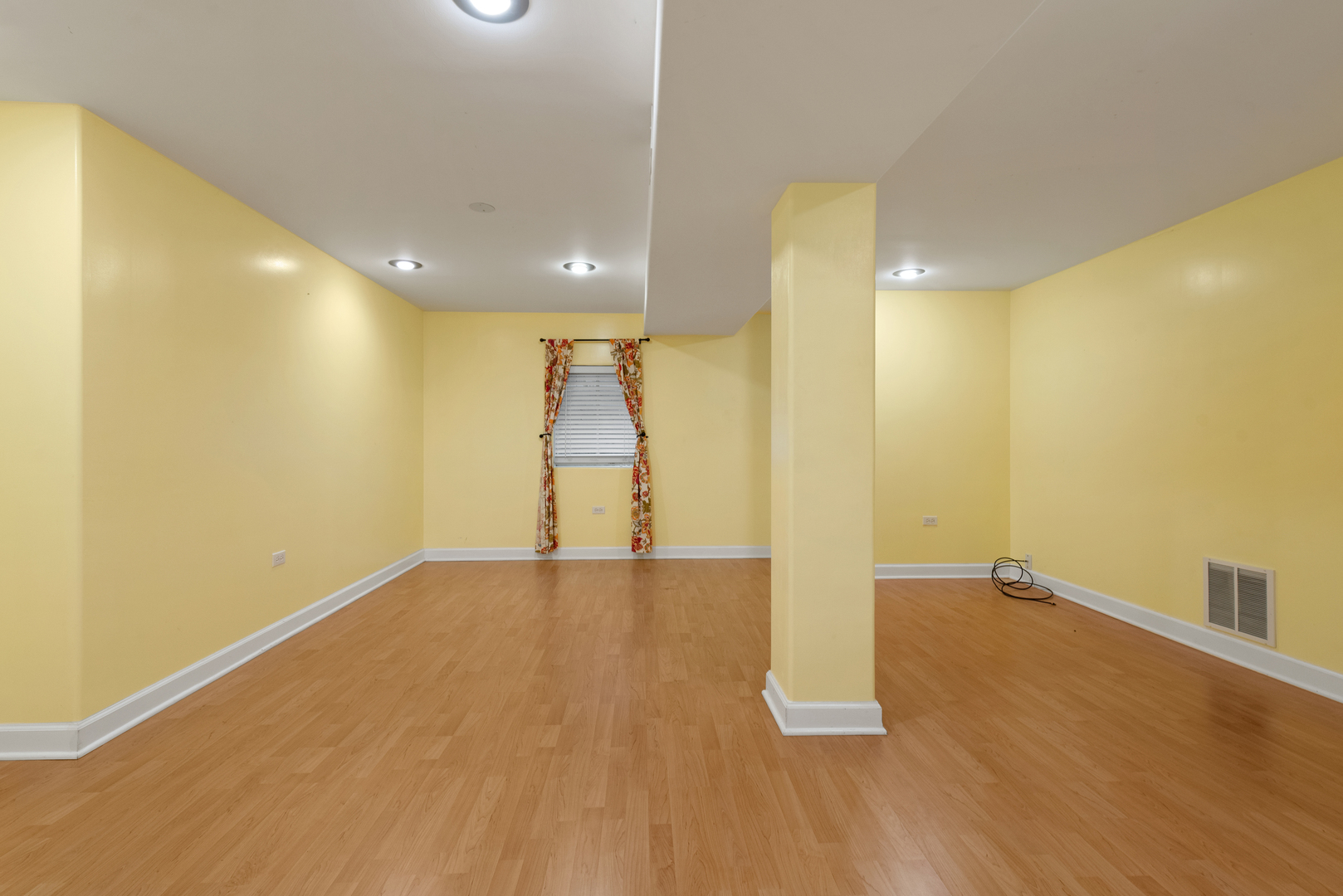 411 BAYBERRY Drive, Oswego, IL 60543