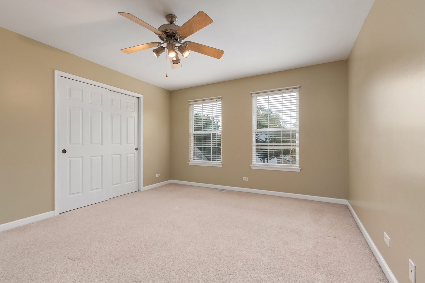 411 BAYBERRY Drive, Oswego, IL 60543