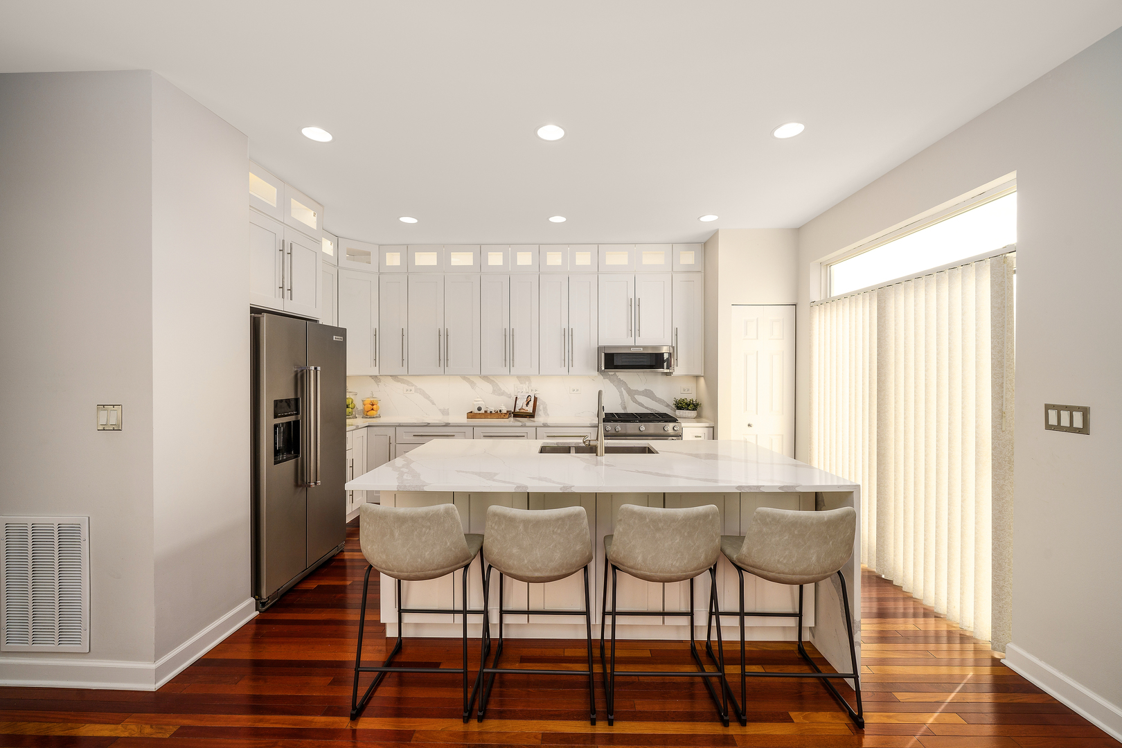 2930 Glacier Way #A, Wauconda, IL 60084