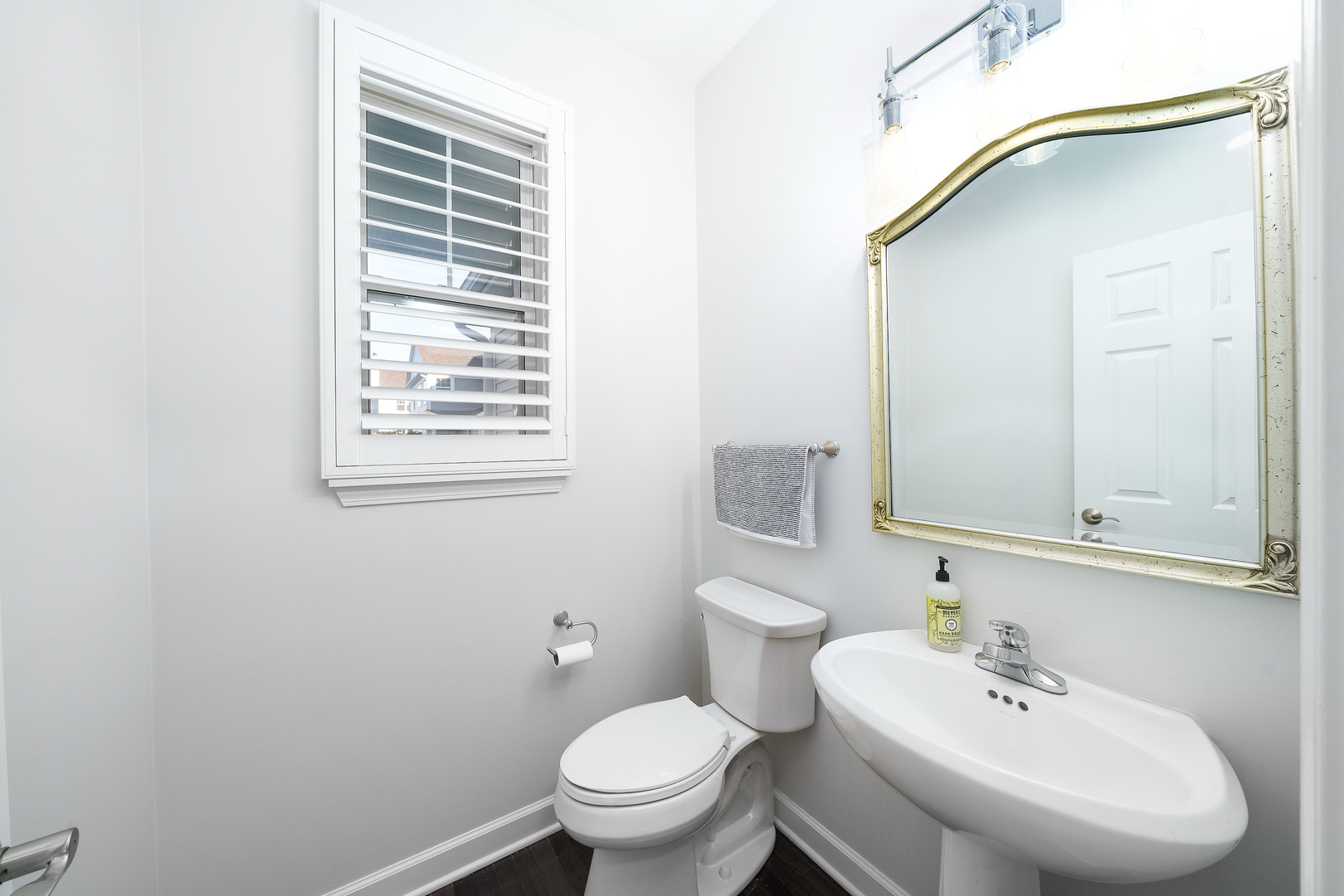 2930 Glacier Way #A, Wauconda, IL 60084