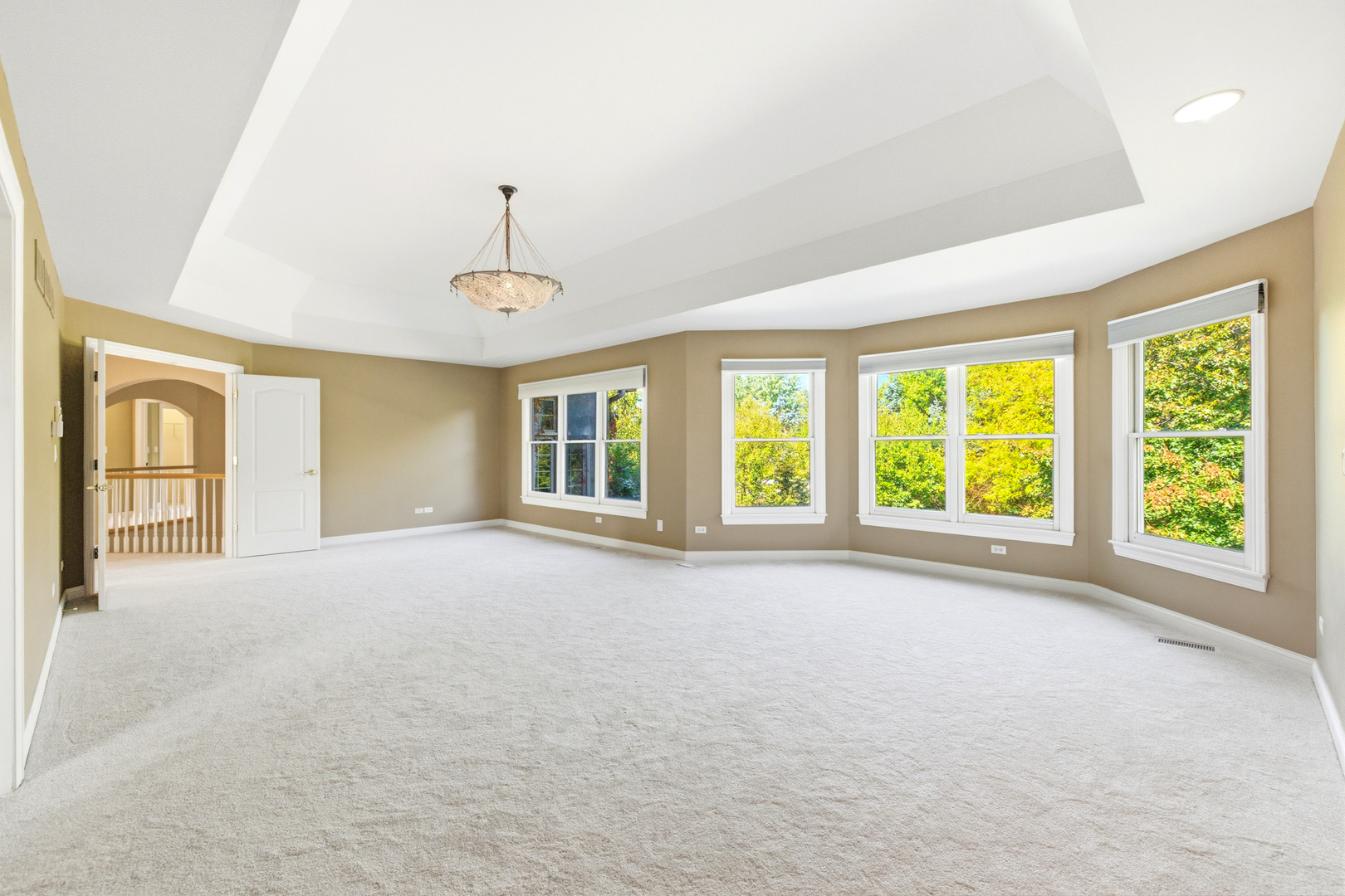 37W004 Ridgewood Drive, St. Charles, IL 60175