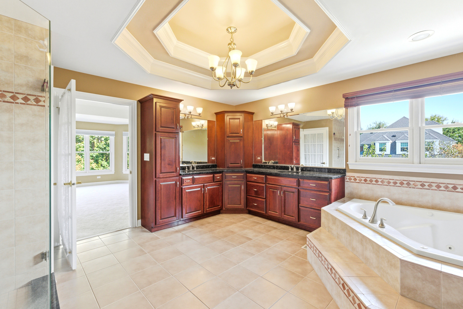 37W004 Ridgewood Drive, St. Charles, IL 60175