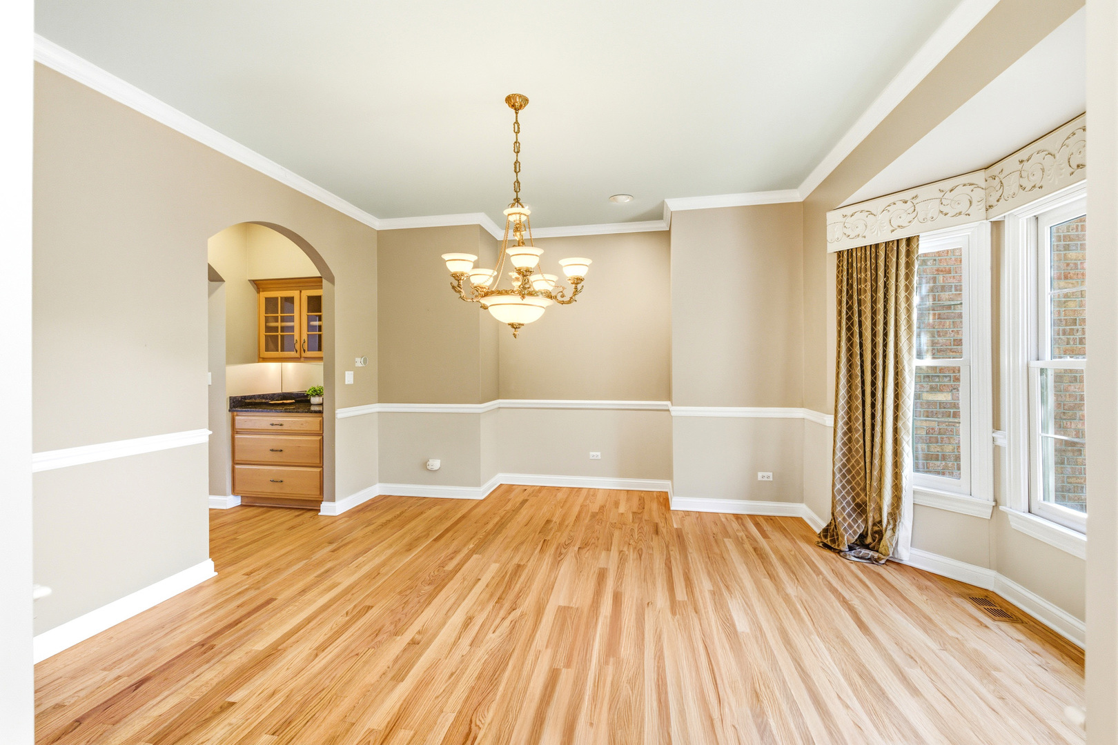 37W004 Ridgewood Drive, St. Charles, IL 60175