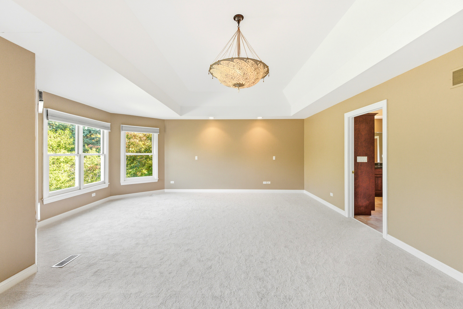 37W004 Ridgewood Drive, St. Charles, IL 60175