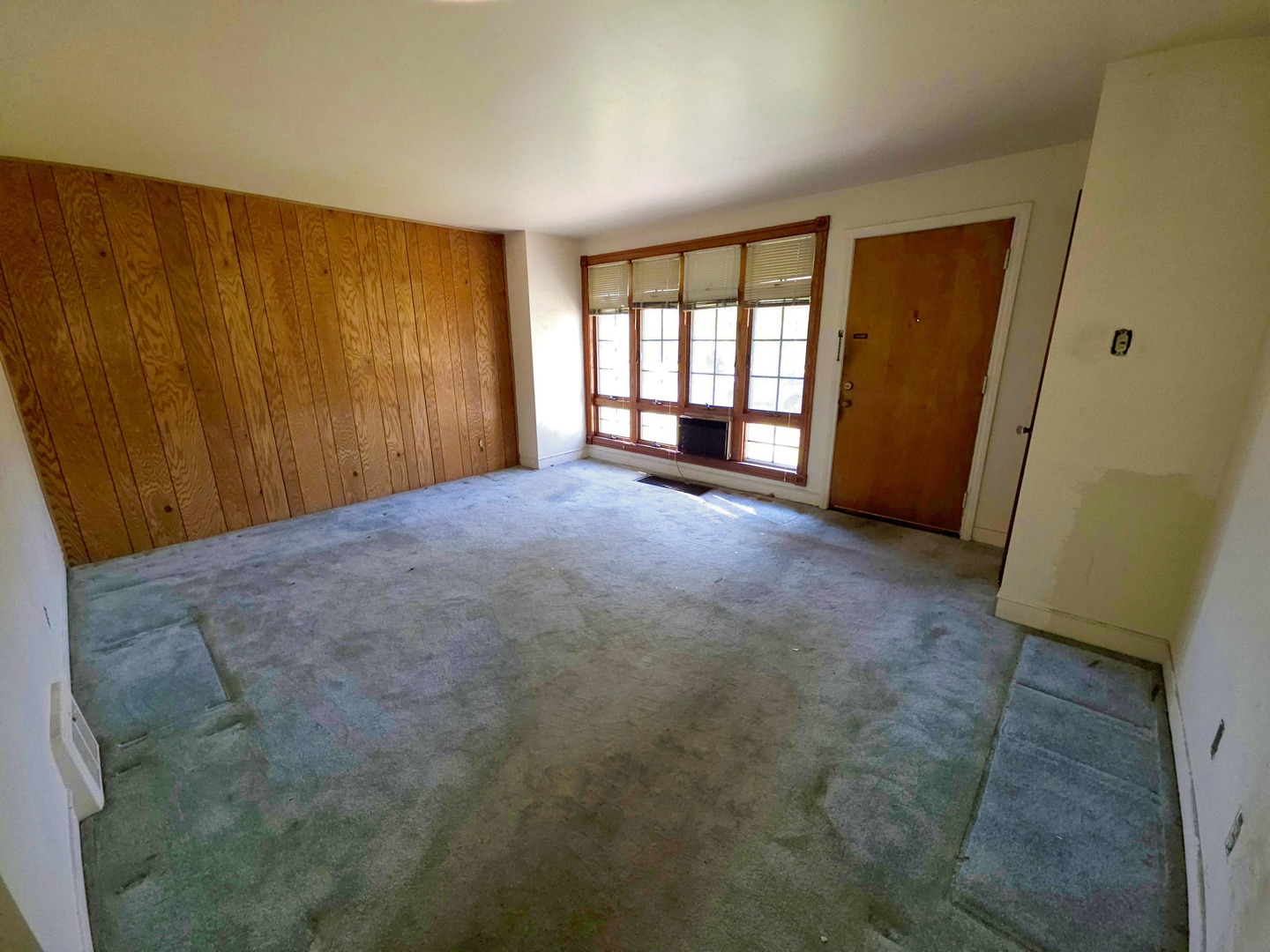 17419 Walter Street, Lansing, IL 60438