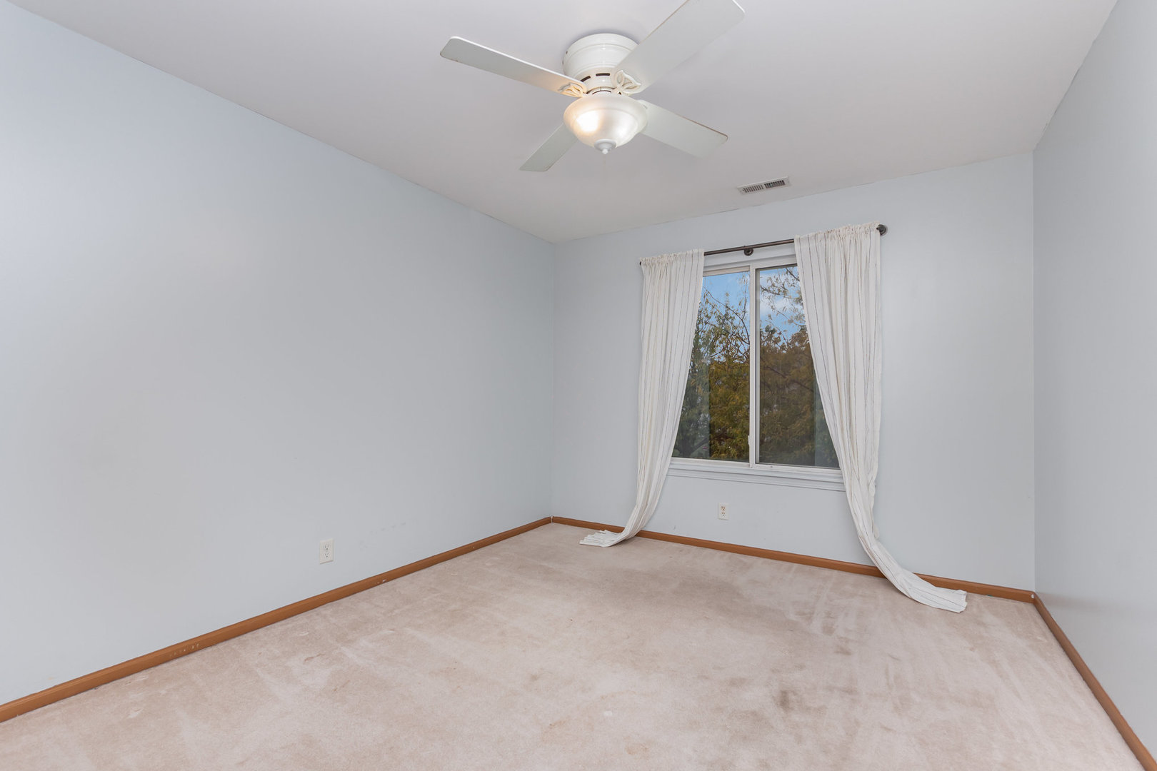 1796 S Wentworth Circle, Romeoville, IL 60446