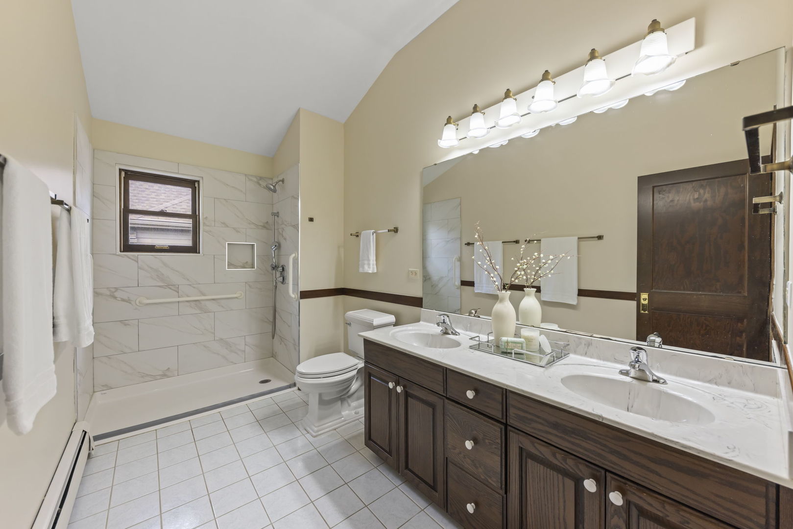 444 S Sleight Street, Naperville, IL 60540