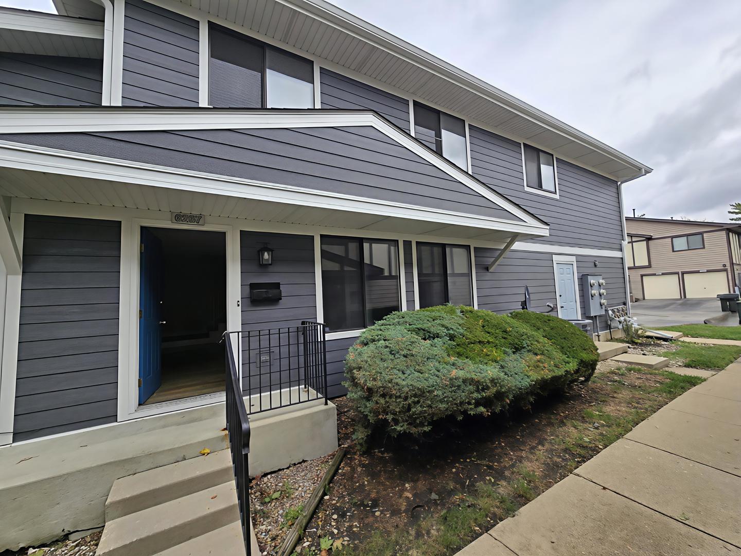 6267 Gold Circle #6267, Hanover Park, IL 60133