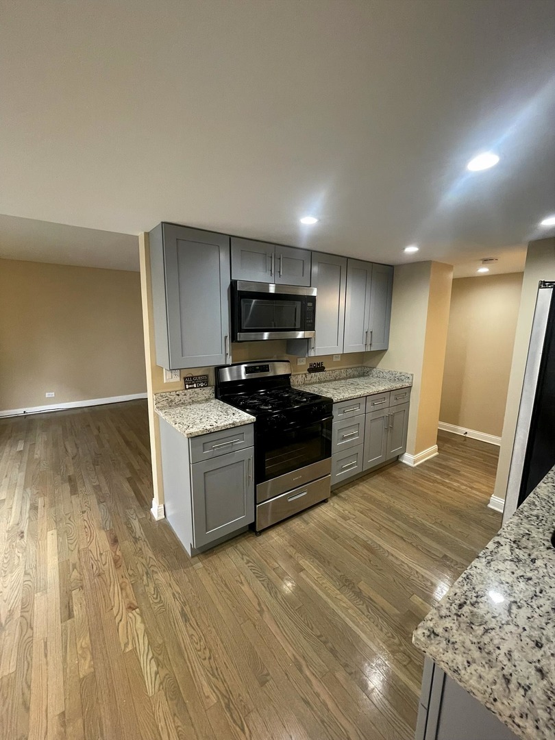 6267 Gold Circle #6267, Hanover Park, IL 60133