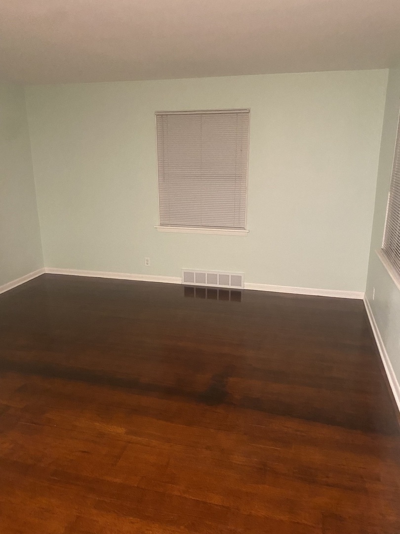 863 Mackinaw Avenue, Calumet City, IL 60409