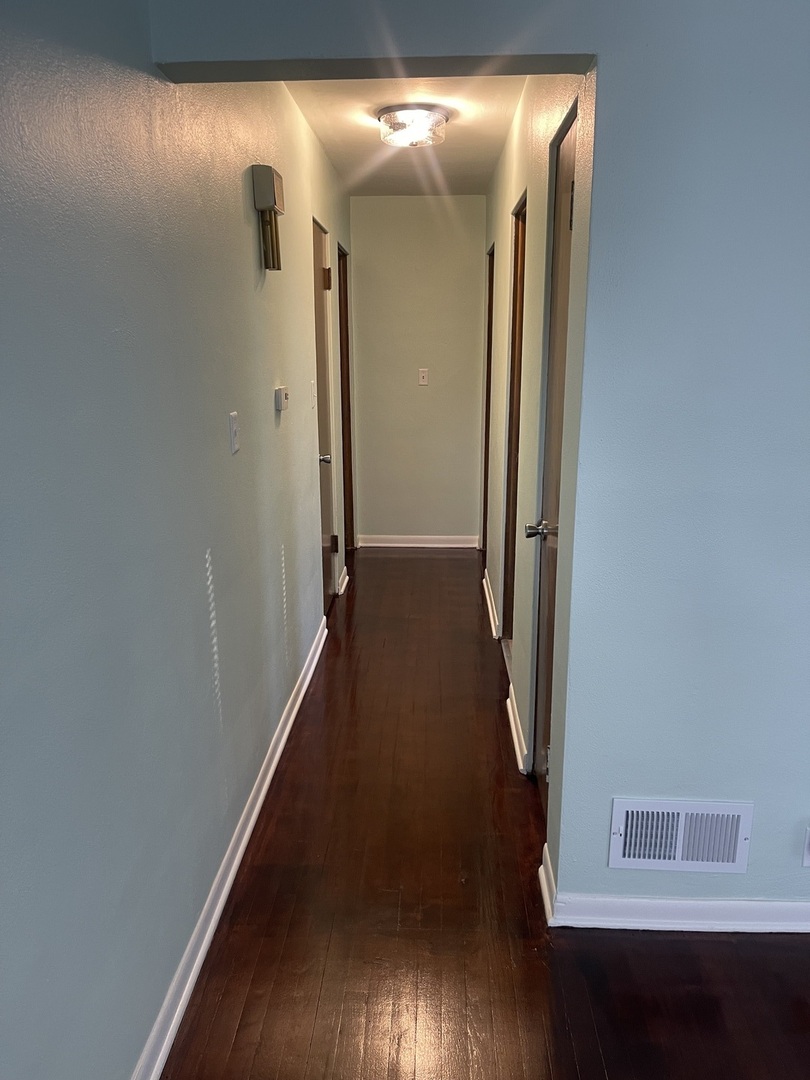 863 Mackinaw Avenue, Calumet City, IL 60409