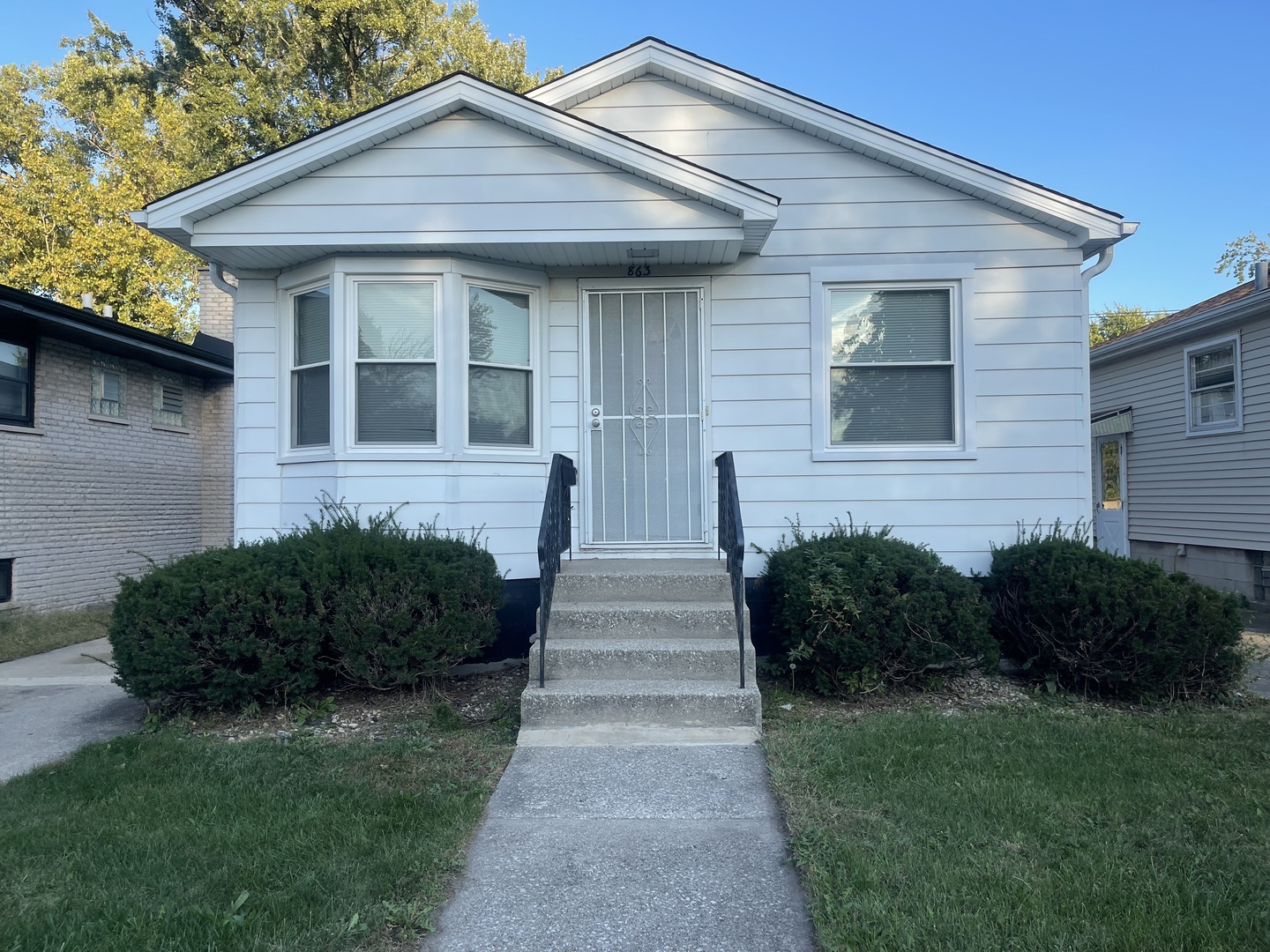 863 Mackinaw Avenue, Calumet City, IL 60409