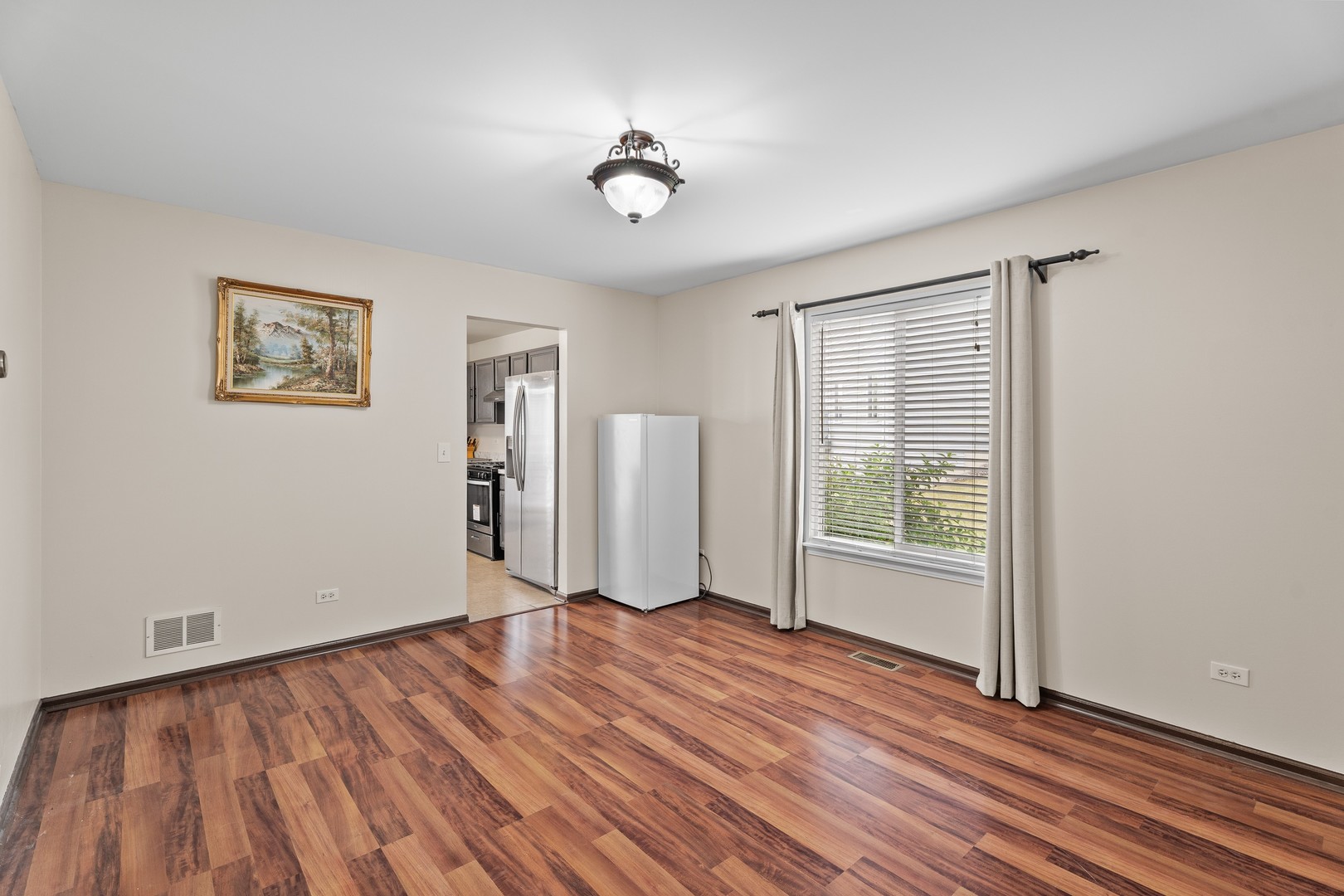 412 Clifton Lane, Bolingbrook, IL 60440