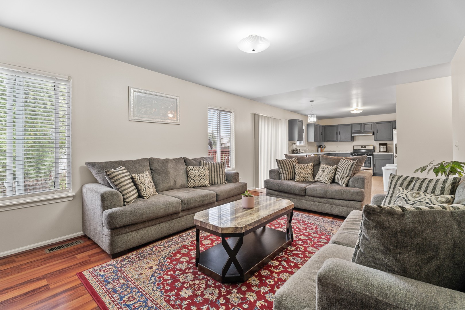 412 Clifton Lane, Bolingbrook, IL 60440