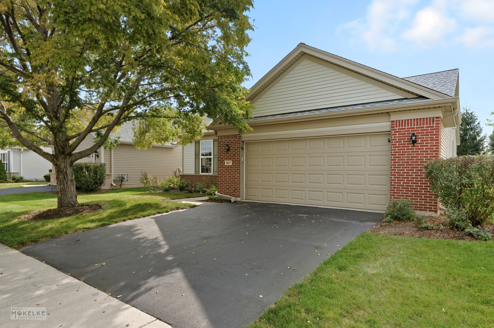 2821 Cascade Falls Circle, Elgin, IL 60124