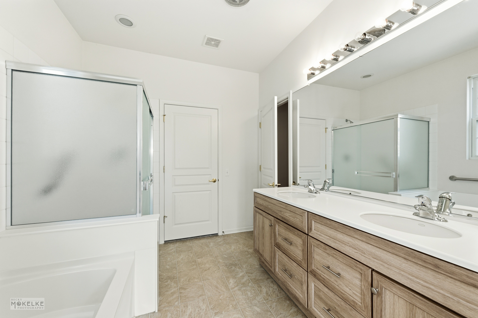 2821 Cascade Falls Circle, Elgin, IL 60124